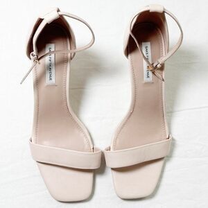 NWOT Saks Fifth Avenue Women's Natural Sadie Leather Kitten Heel Sandal Size 8.5